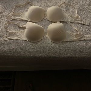 MAIDENFORM 34D BRA, COLOR CREAM